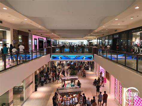 aventura mall shops